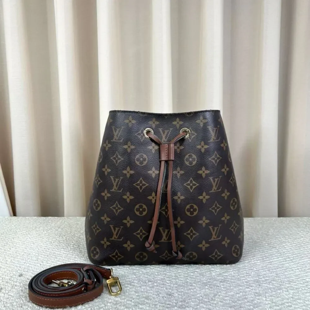 Louis Vuitton Women Pre-Loved Bag Very Good Condition